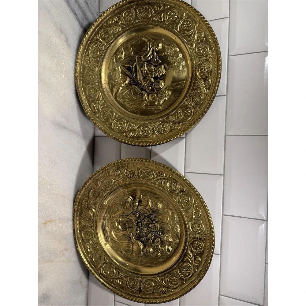 Set Of 2 Vintage Brass Metal Decor Wall Plate Made in England Pub Scenes